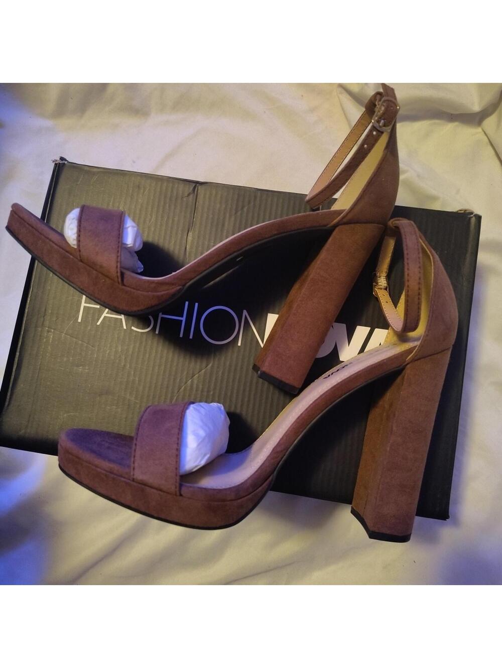 Fashion Nova Morrin Chocolate Brown Tall Heels Size 8